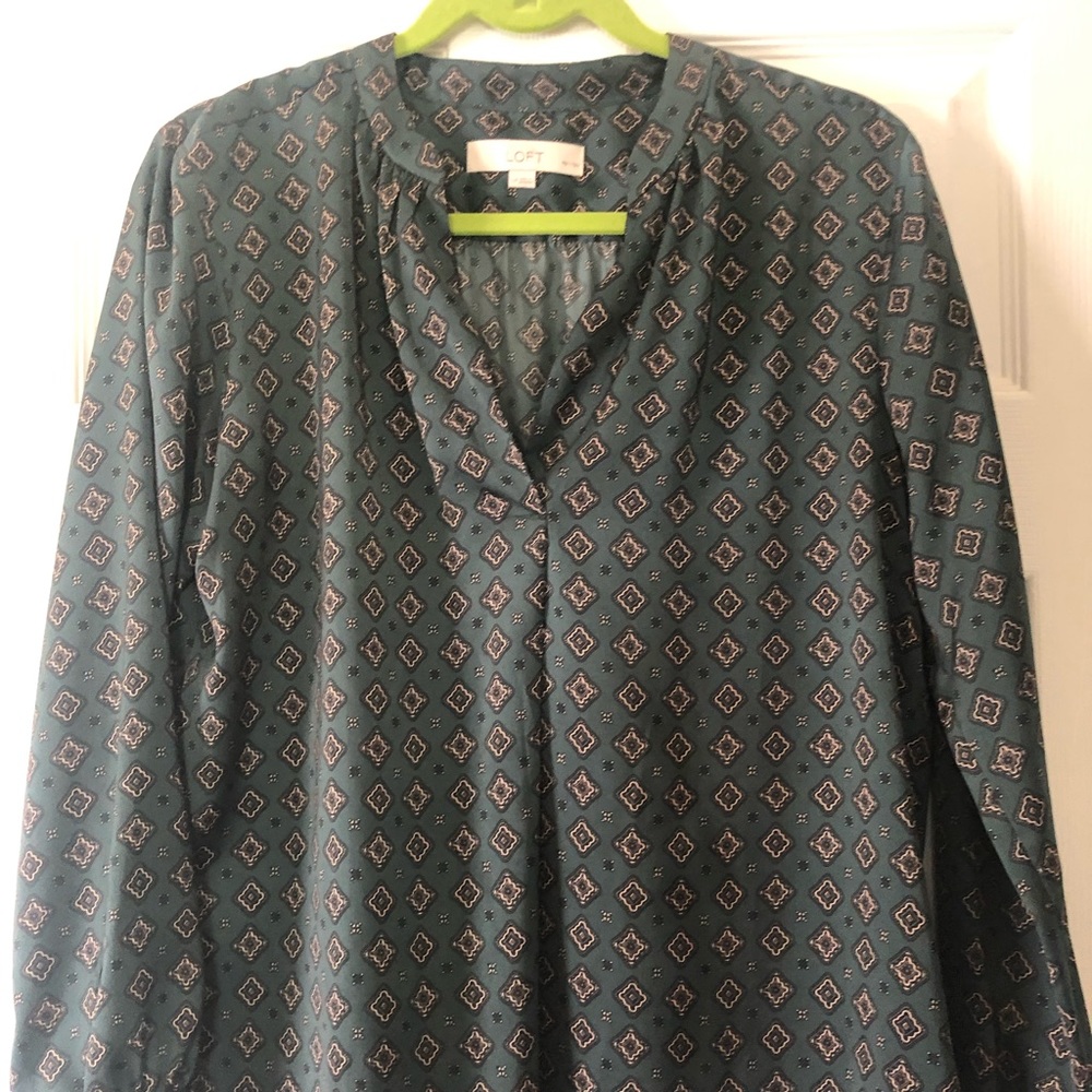 Ann Taylor Loft top